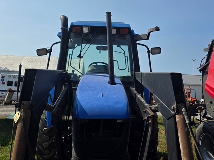 new-holland-ts100-image-38
