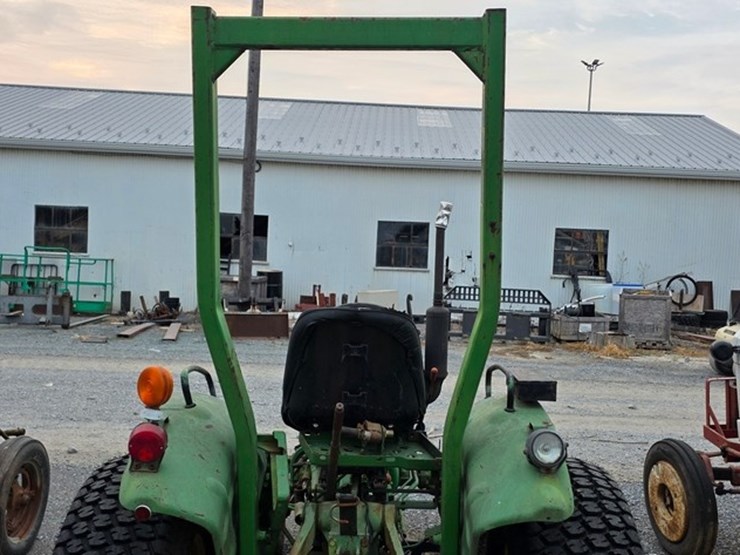 john-deere-850-image-11