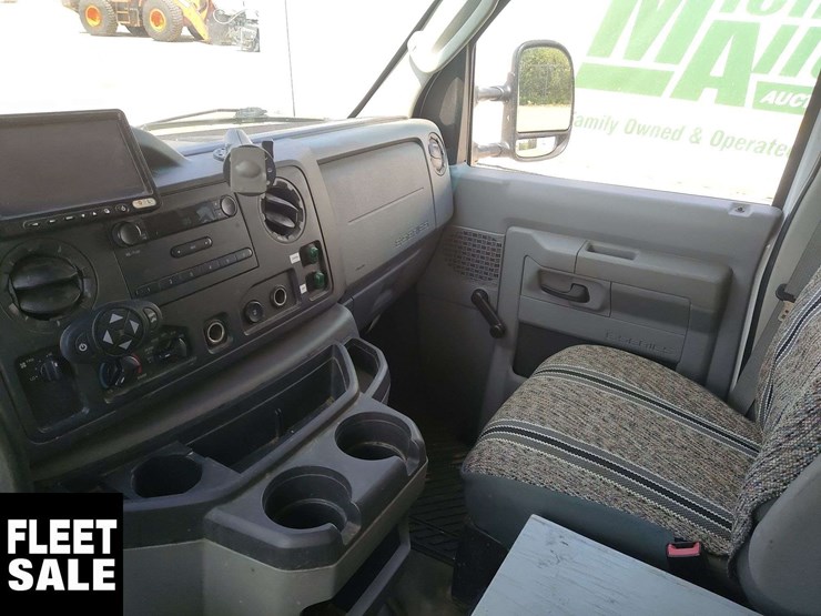 2012-ford-350-image-9