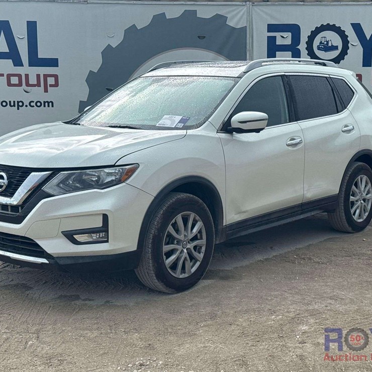 2017 NISSAN ROGUE