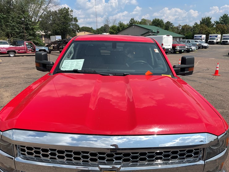 2019-chevrolet-silverado-2500-image-9