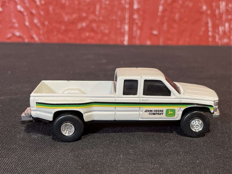 john-deere-64-image-14