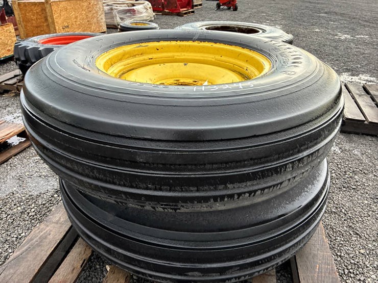 #113245-•-11.25-24-tires-on-jd-rims-image-2