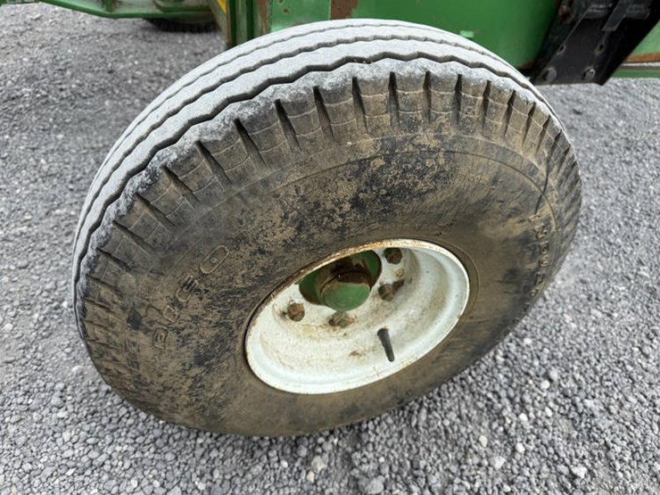 #10863-•-unverferth-22'-head-cart-image-3