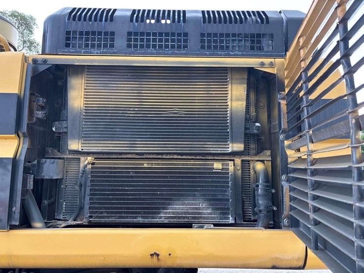 2004-caterpillar-345b-image-23