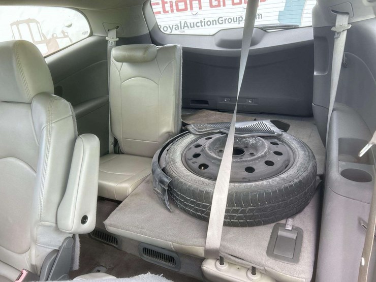 2012-chevrolet-traverse-ltz-image-21