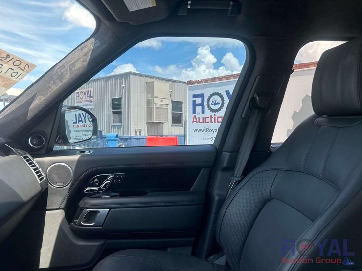 2018-land-rover-range-rover-image-14
