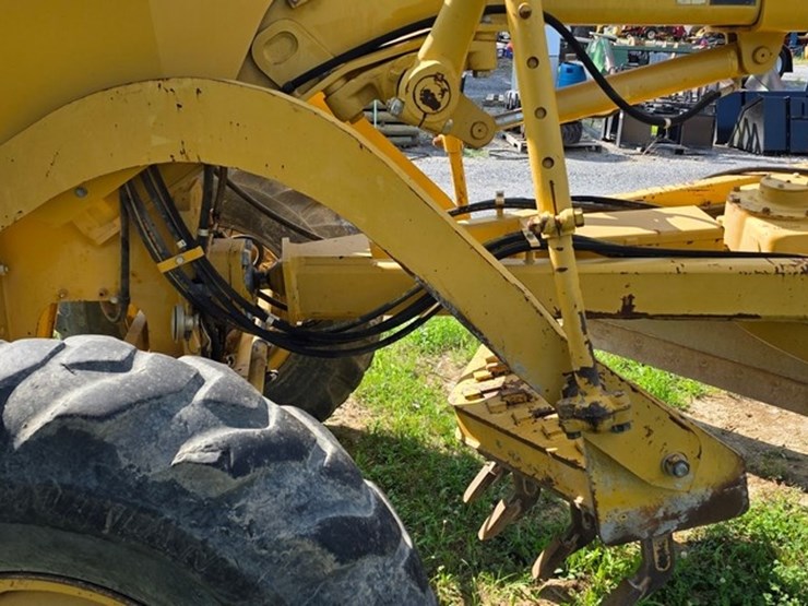 2009-caterpillar-140m-vhp-image-9