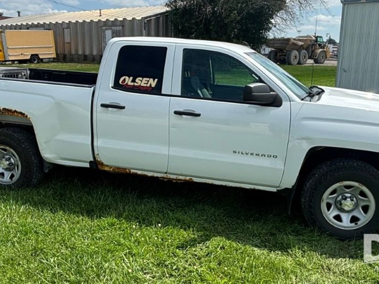 2016-chevrolet-silverado-image-2
