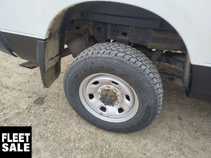 2015-ram-tradesman-image-27