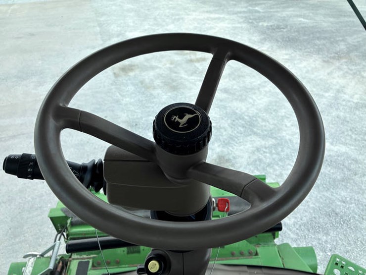 2016-john-deere-s680-image-104