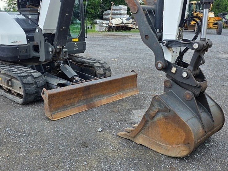2022-bobcat-e88-image-49