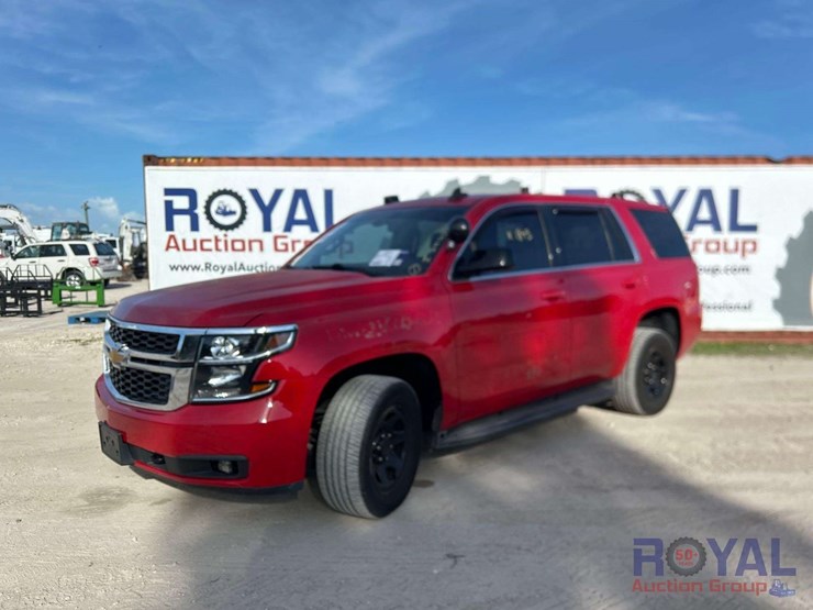 2016-chevrolet-tahoe-image-1