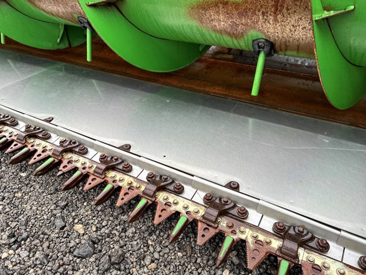 2013-john-deere-635f-image-32