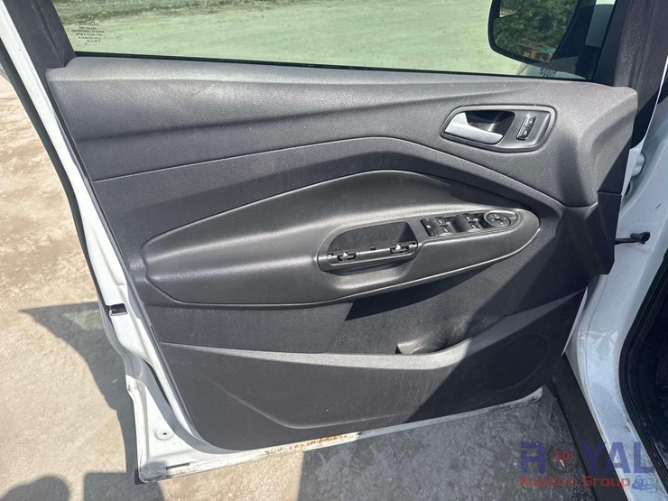 2016-ford-escape-image-12