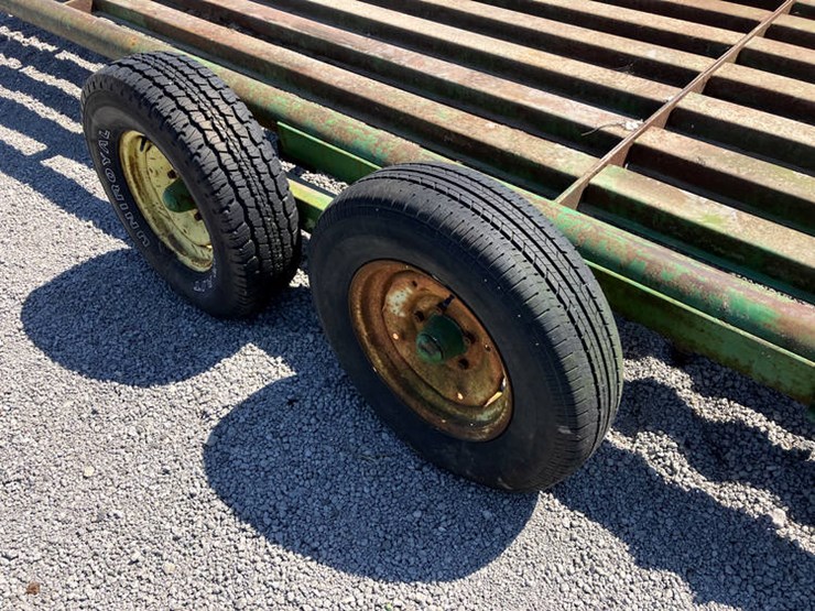 john-deere-28-image-3