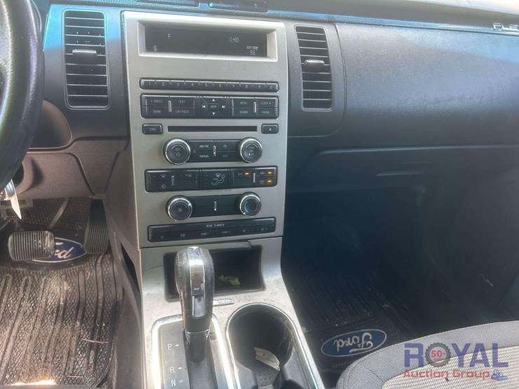 2009-ford-flex-image-15