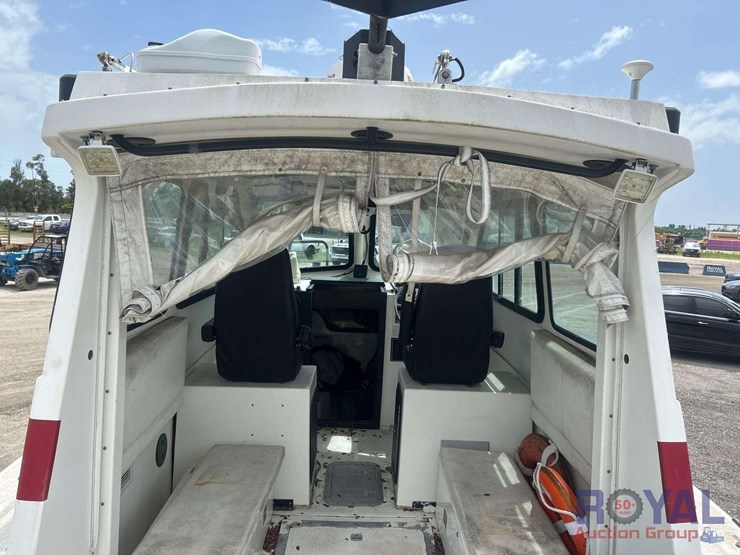 2007-brunswick-challenger-27ft-fire-rescue-boat-with-tri-axle-boat-trailer-image-34
