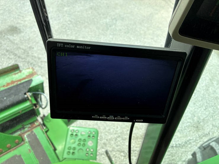 2014-john-deere-s680-image-103