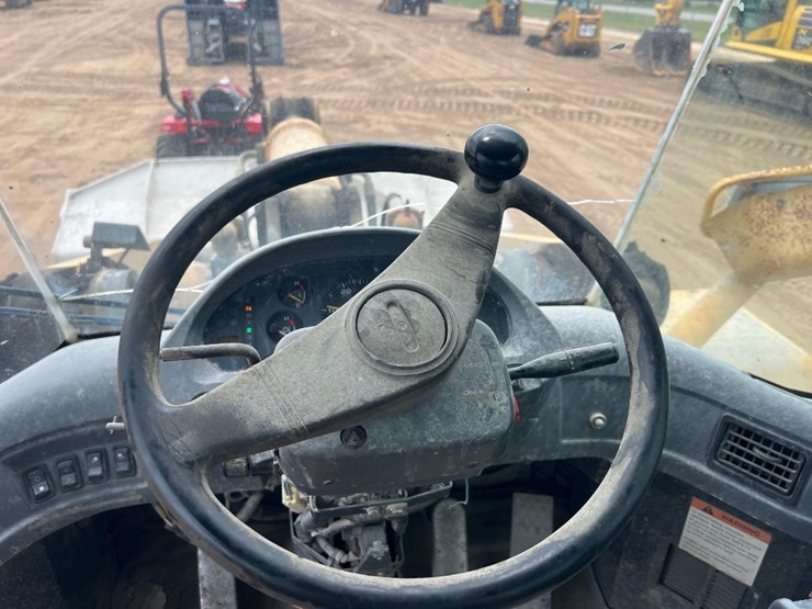 komatsu-wa450-image-32