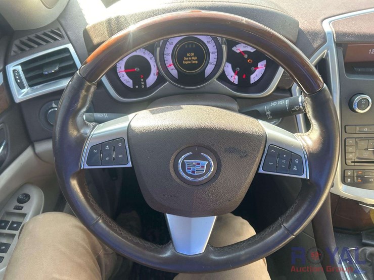 2011-cadillac-srx-image-7