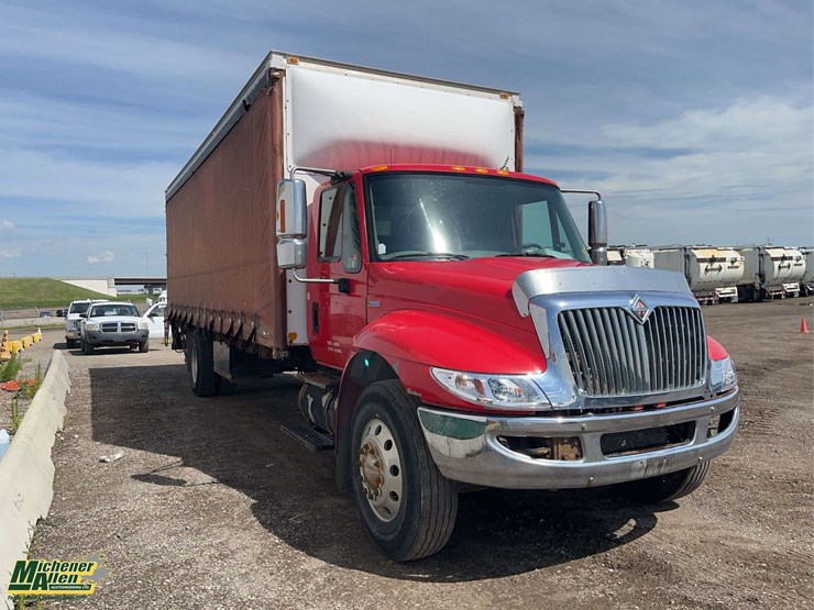 2009-international-durastar-4300-image-20
