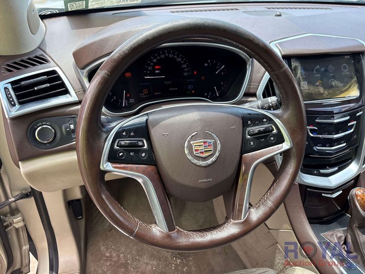 2013-cadillac-srx-image-12