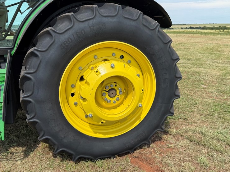 2024-john-deere-6155r-image-12