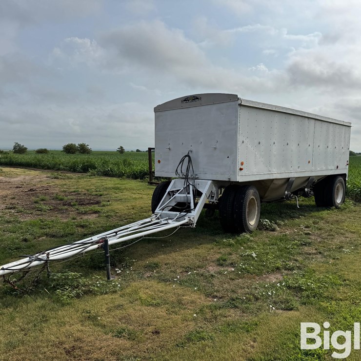 1977 Colt S/A Pup Grain Trailer W/Dolly
