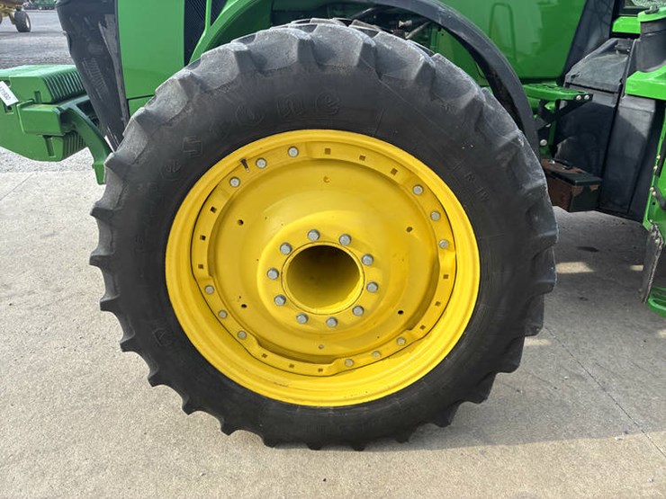2012-john-deere-8360r-image-43