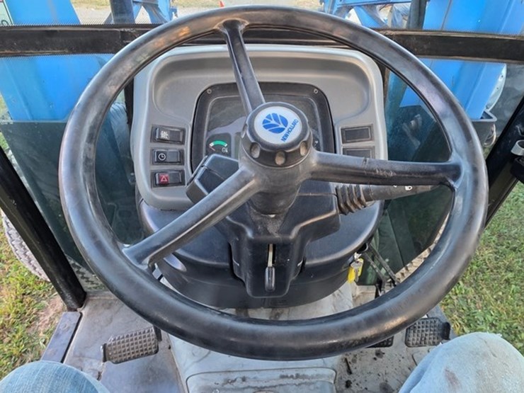 new-holland-tn70d-image-59