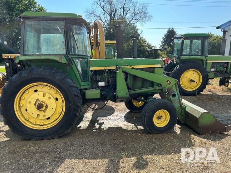john-deere-4430-image-2