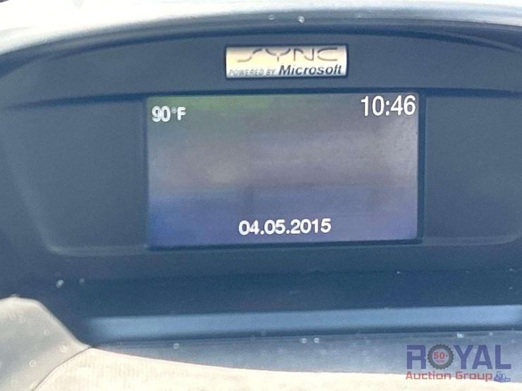 2015-ford-escape-image-12