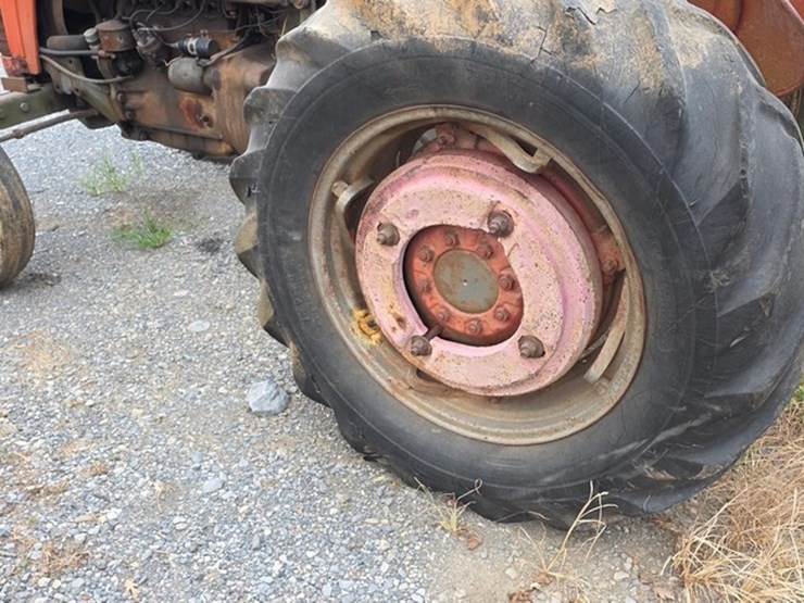 massey-ferguson-65-image-11