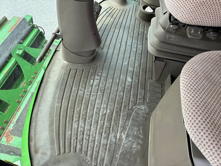 2014-john-deere-s680-image-101