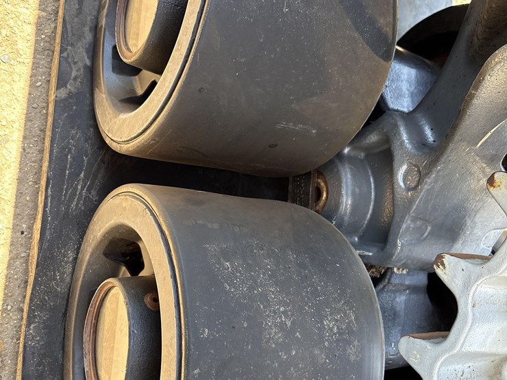 2017-john-deere-s680-image-16