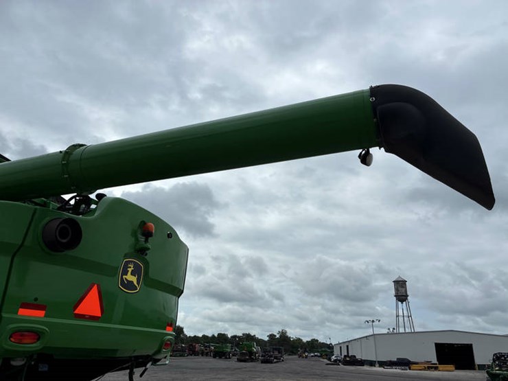 2014-john-deere-s680-image-28