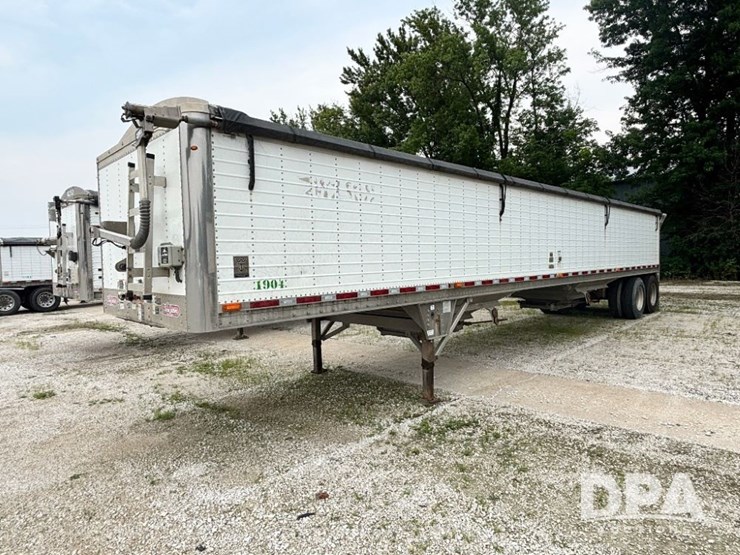 2014-wilson-grain-trailer-image-1