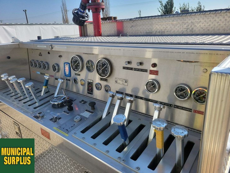 1996-freightliner-fl80-image-45