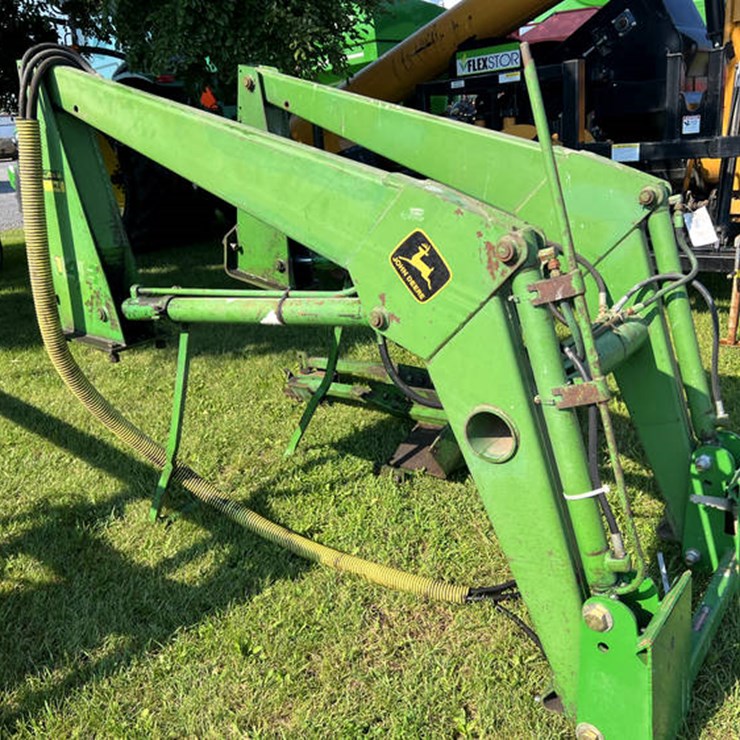 JOHN DEERE 148