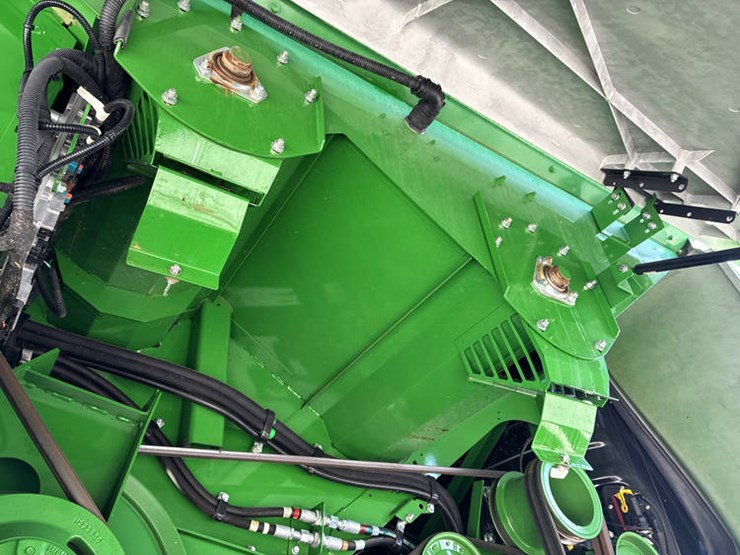 2024-john-deere-s780-image-79