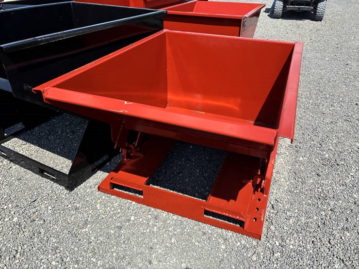 #112674-•-self-dumping-hopper-1.5-yard-image-4