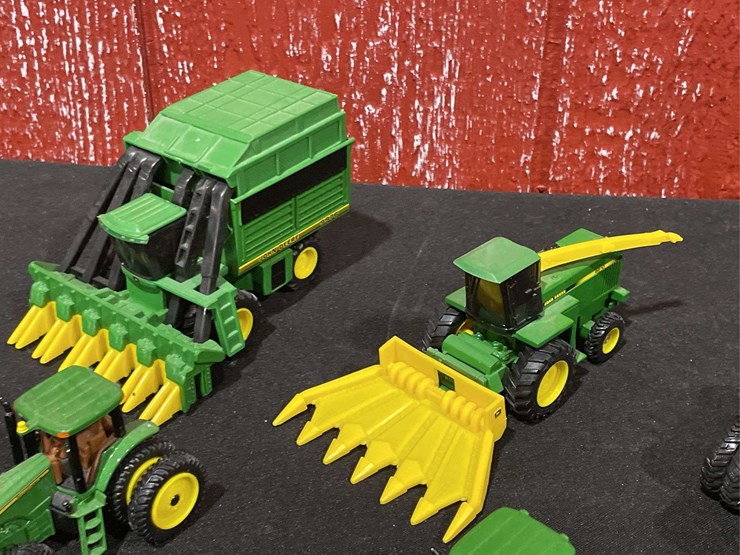 john-deere-64-image-4