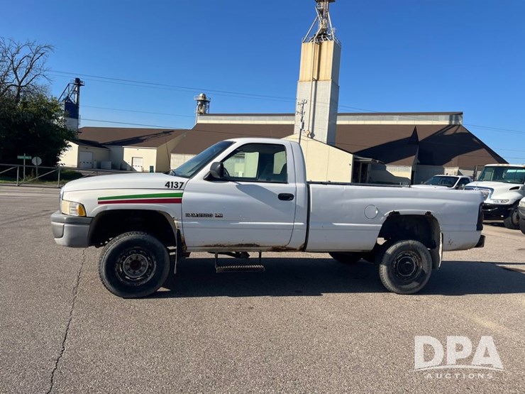 1995-dodge-ram-2500-image-15
