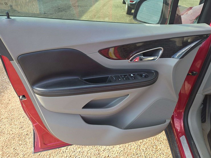 2014-buick-encore-image-13