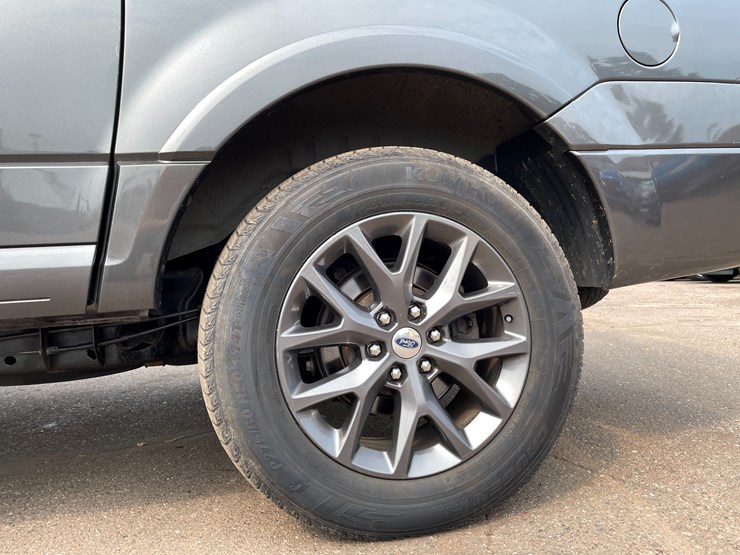 2017-ford-expedition-limited-image-20