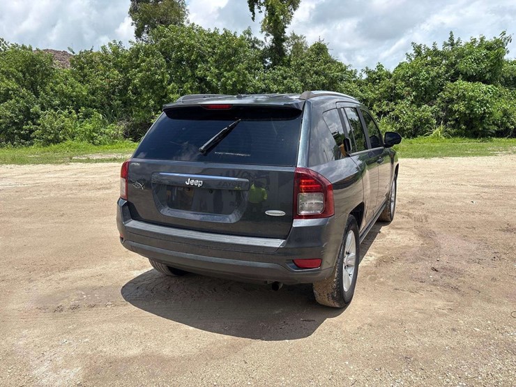 2015-jeep-compass-image-3