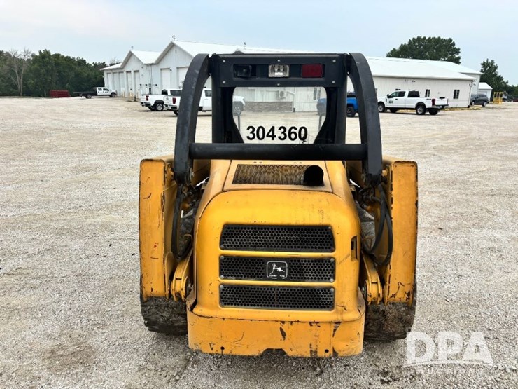 john-deere-250-image-10