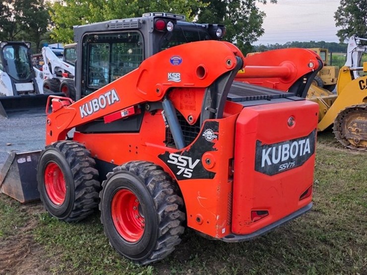 2016-kubota-ssv75-image-3