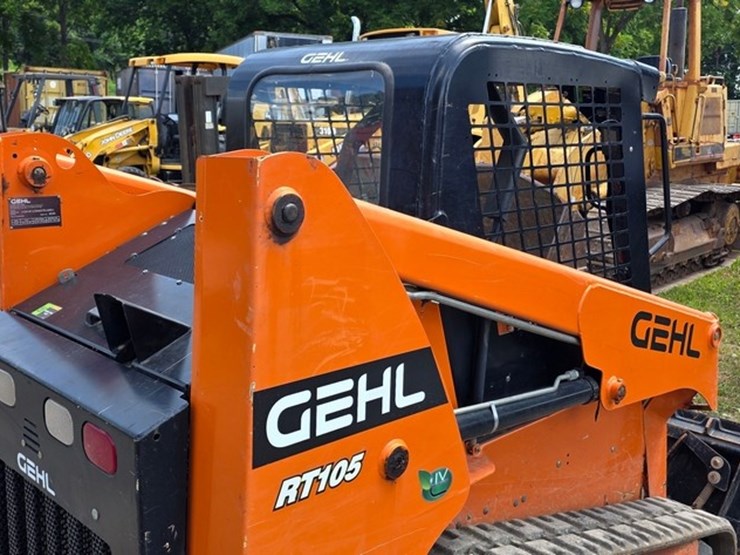 2020-gehl-rt105-image-16
